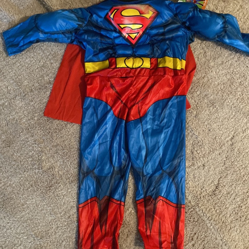 Deluxe Classic Superman Toddler Costume with holographic emblem 3/4 T